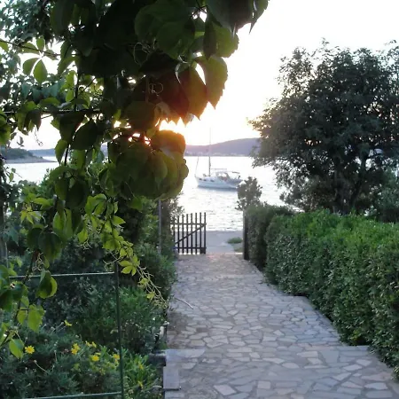 Peaceful Bay